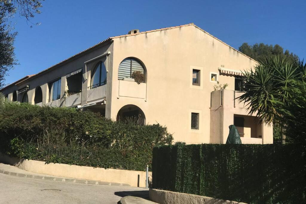 La Petite Pinede Studio Climatise Proche Plage Sanary-sur-Mer Eksteriør bilde